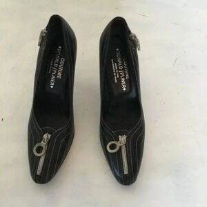 Couture Donald J Pliner Della Black  Leather Zippered Heel SZ  7.5 M